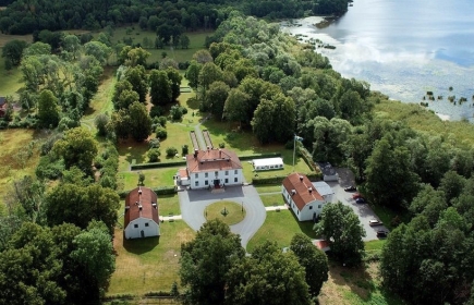 Noors Slott vid Säbysjön.
